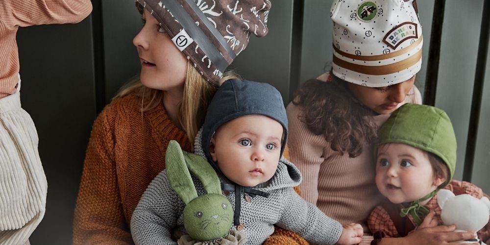 de qoui ai-je besoin pour un bébé d' automne ? bonnet moufles Elodie