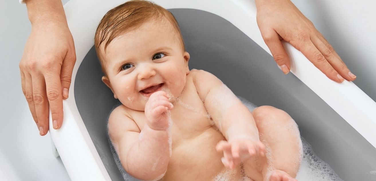 Mannelijkheid Inspectie Trillen 7 vragen die elke nieuwe ouder heeft over babybadjes - Babymatters